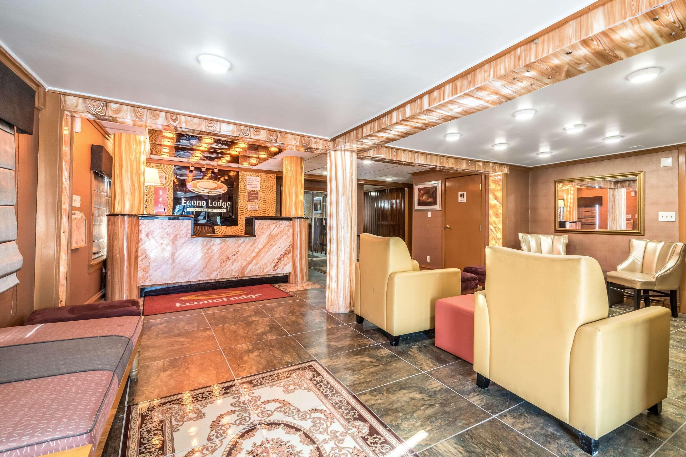 Econo Lodge Rutland City Near Hwy 7 Экстерьер фото