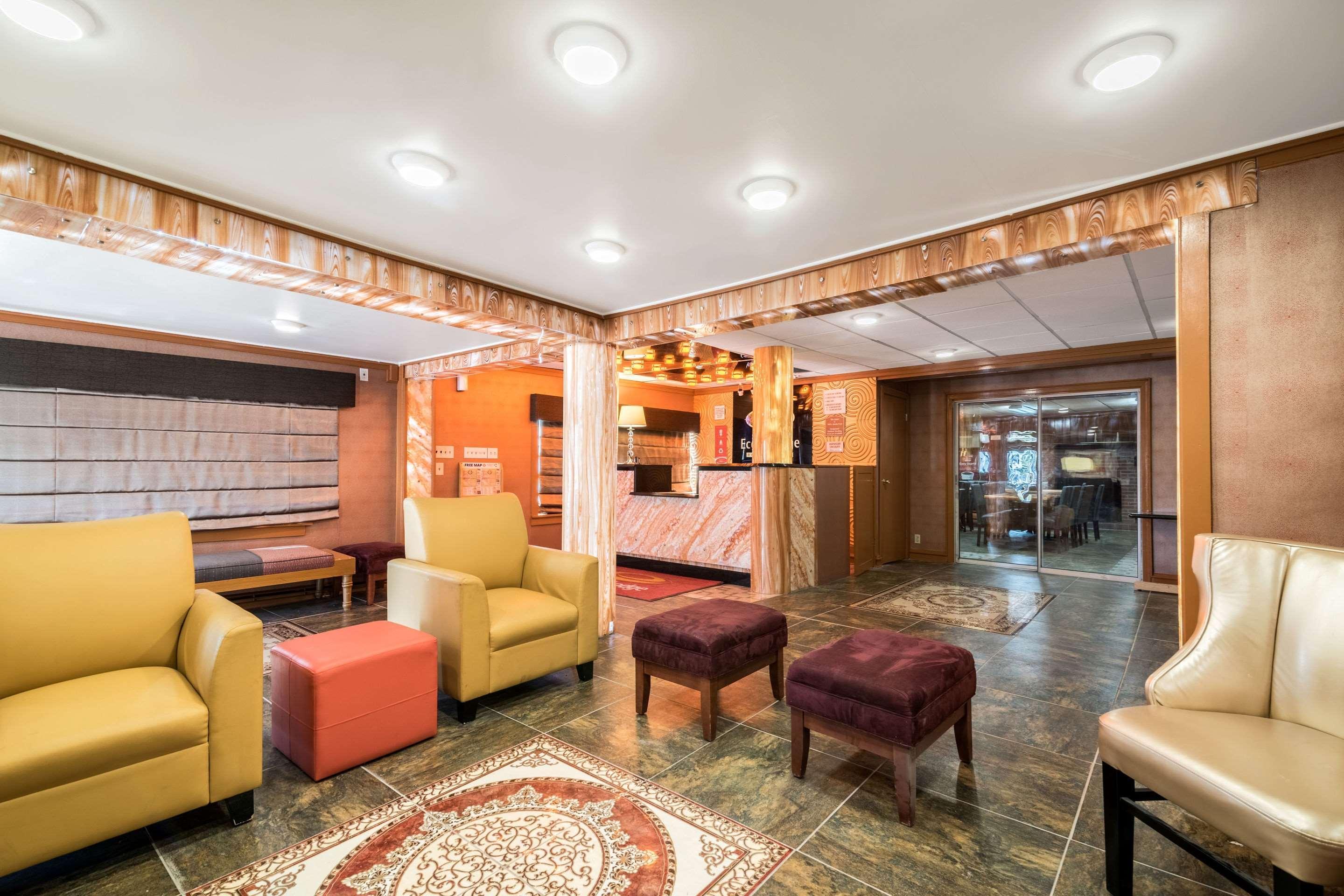 Econo Lodge Rutland City Near Hwy 7 Экстерьер фото