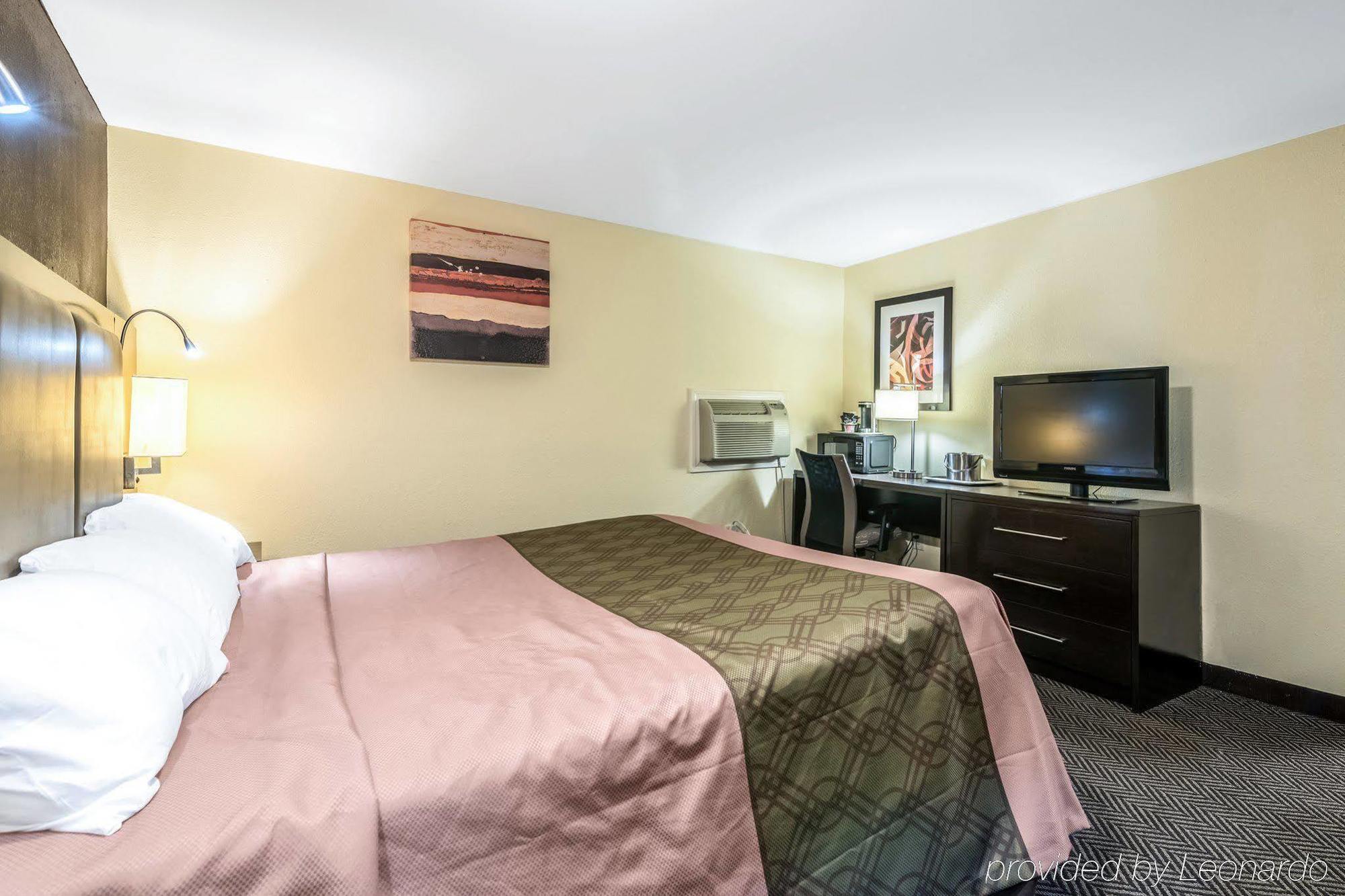 Econo Lodge Rutland City Near Hwy 7 Экстерьер фото