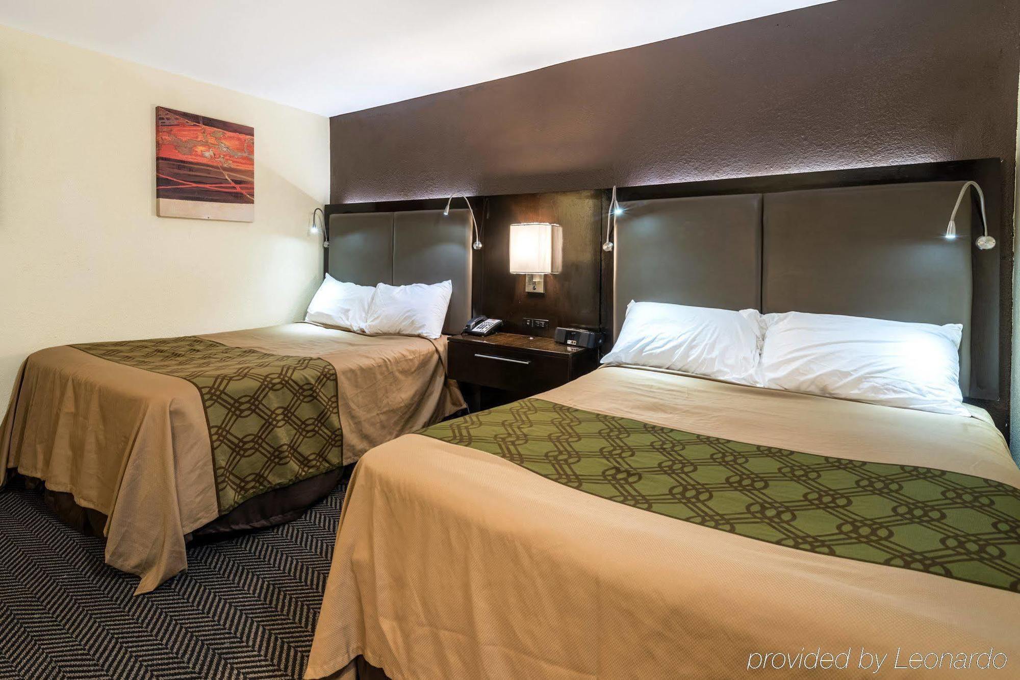 Econo Lodge Rutland City Near Hwy 7 Экстерьер фото