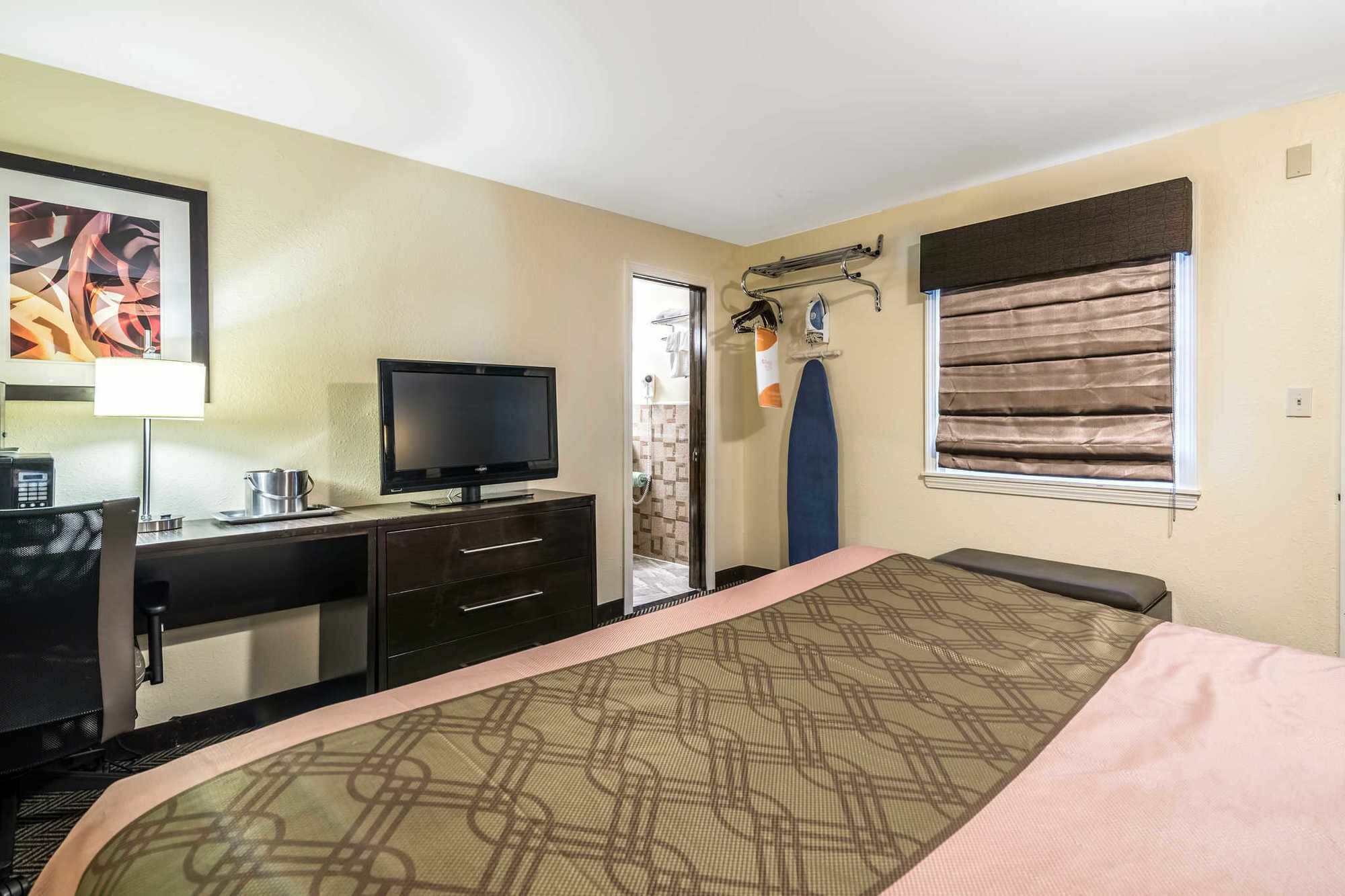 Econo Lodge Rutland City Near Hwy 7 Экстерьер фото