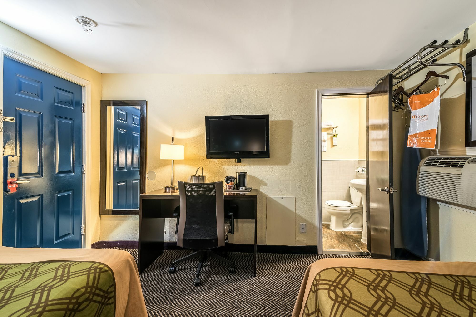 Econo Lodge Rutland City Near Hwy 7 Экстерьер фото